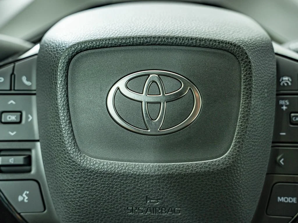 Used 2024 Guardian Gray Toyota XLE image 22