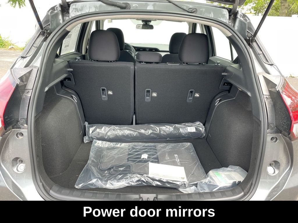 2025 Nissan KICKS PLAY Base - Photo 35