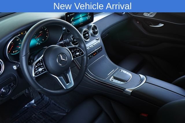 Used 2021  Mercedes-Benz GLC 300 image 24