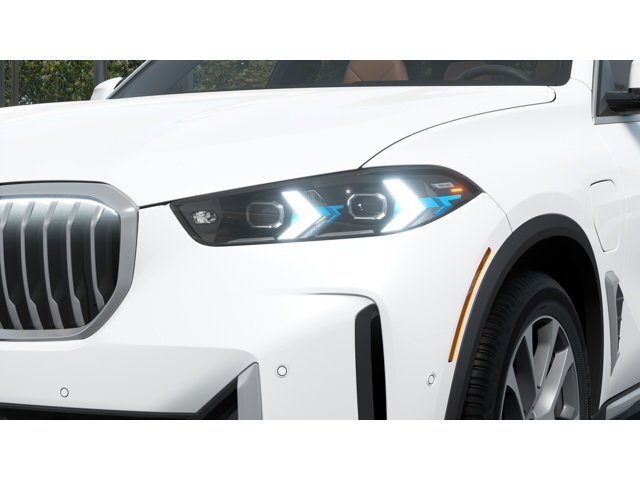 New 2026 Mineral White Metallic BMW X5 50e image 6