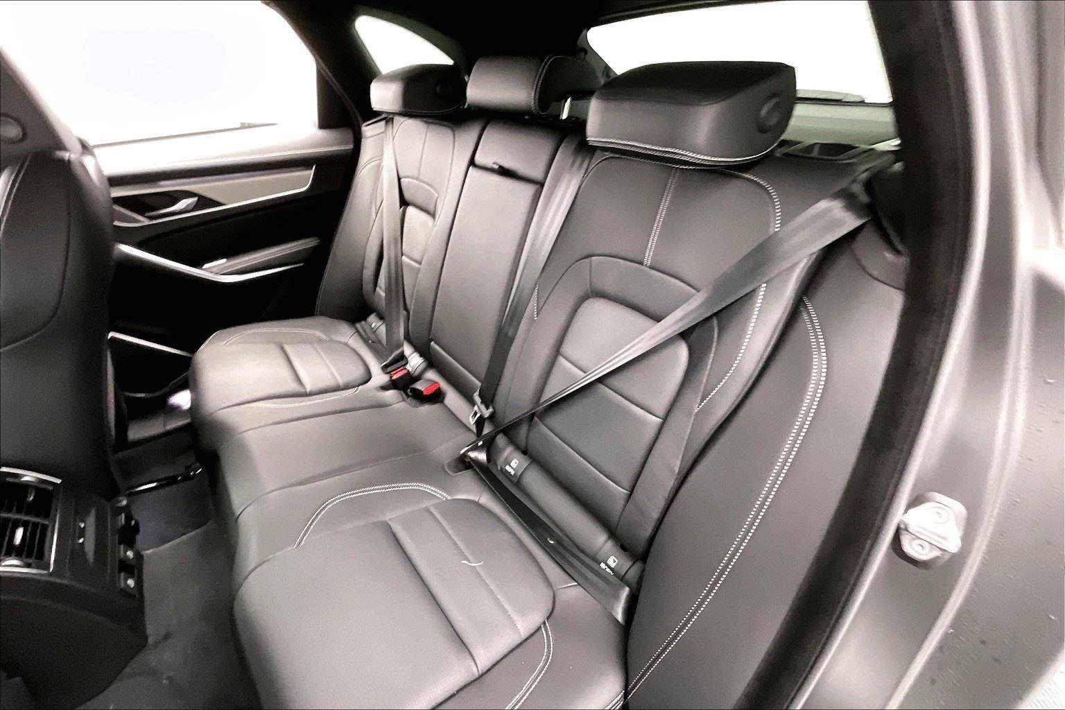 New 2026 Fuji White Jaguar R-Dynamic S image 6