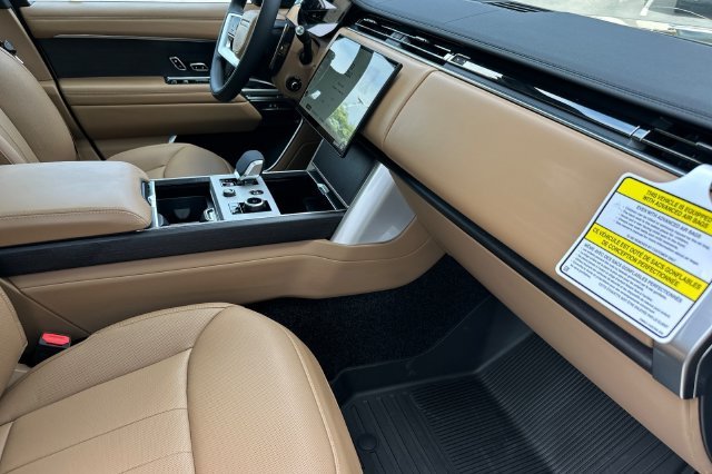 New 2027 Carpathian Grey Land Rover SE image 14