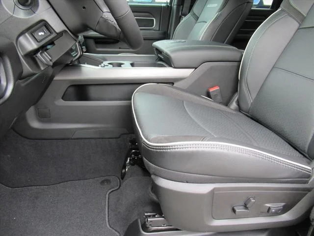 2026 RAM 2500 Laramie - Photo 19