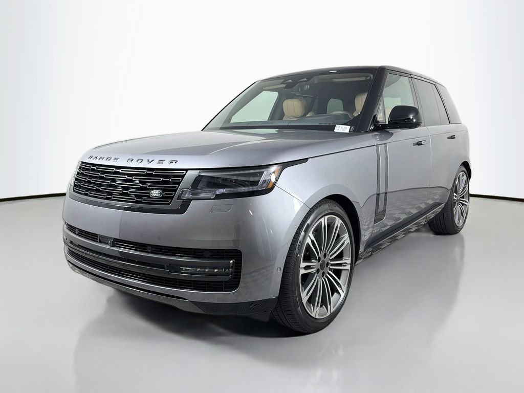 New 2026 Eiger Grey Land Rover SE image 1