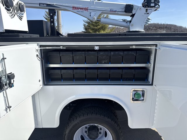 2024 Ford F-550 Super Duty Chassis Cab XL - Photo 13