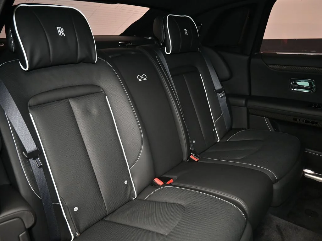 Certified Used 2022  Rolls-Royce  image 8