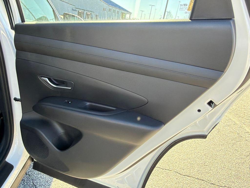 New 2026 White Hyundai SEL AWD image 16