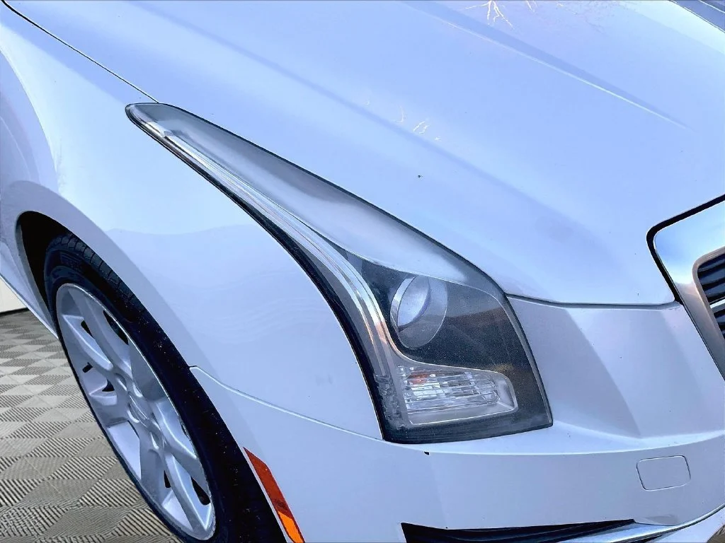 Used 2016 Crystal White Tricoat Cadillac 2.0L Turbo image 27