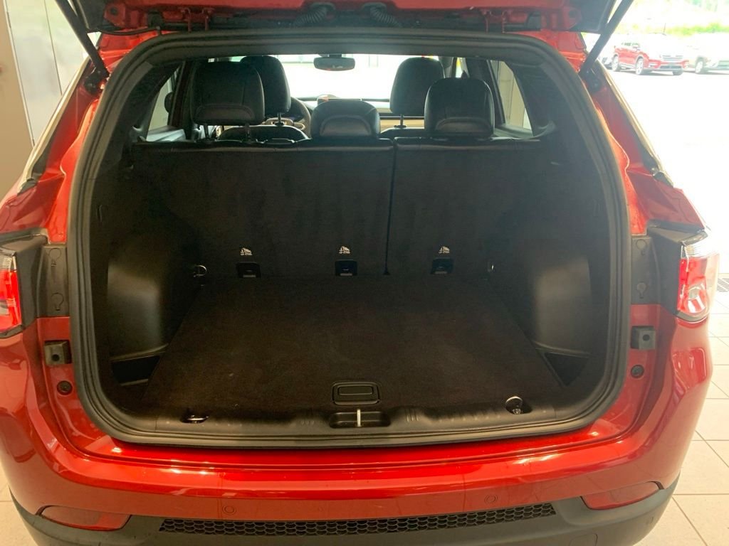 Used 2025 Red Jeep Limited image 12