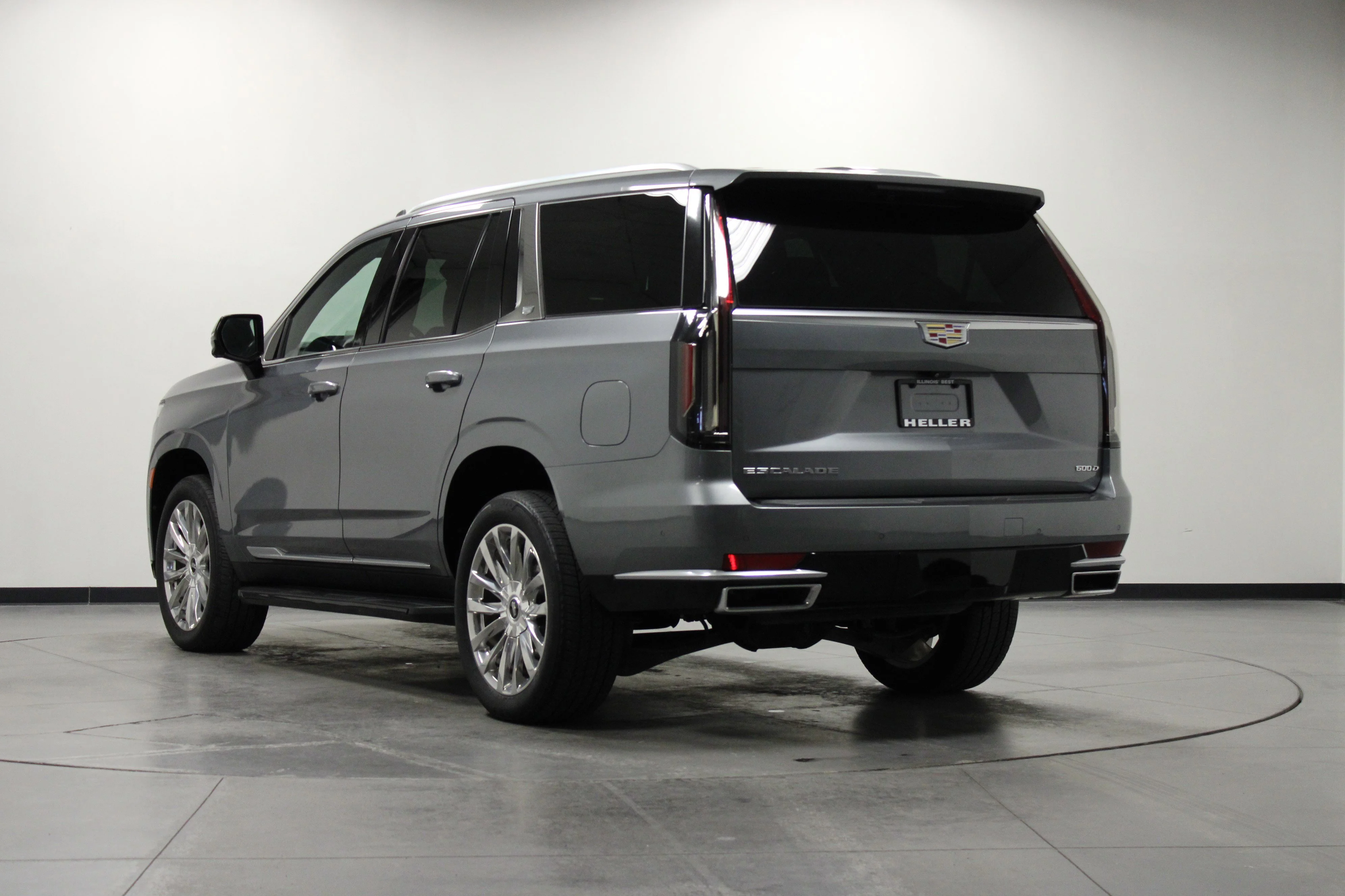Used 2021 Satin Steel Metallic Cadillac Premium Luxury image 6