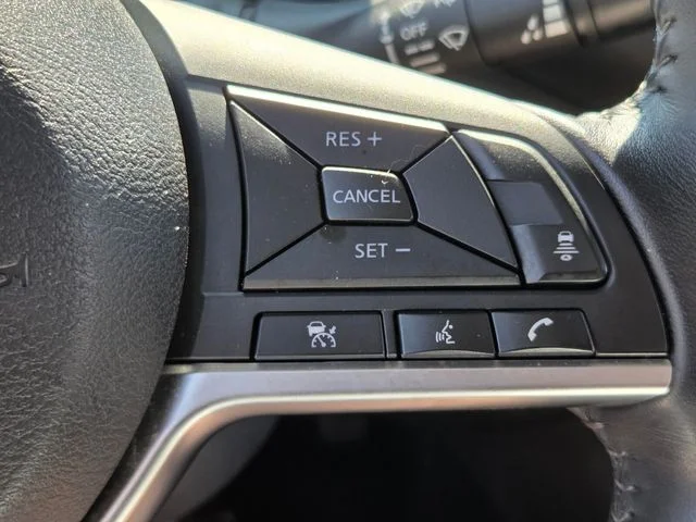 Used 2021 Gray Nissan SV image 25