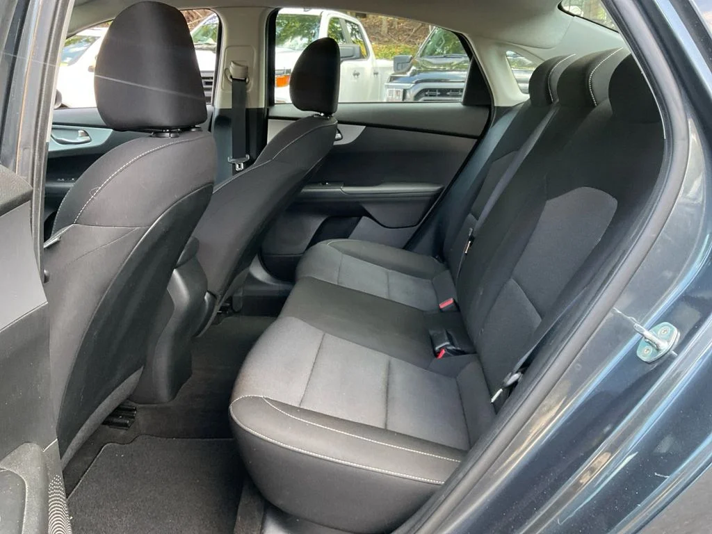 Used 2023 Gray Kia LXS image 27