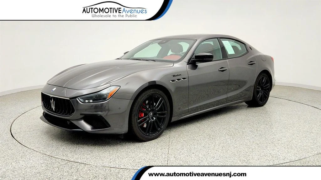 2023 Maserati Ghibli Modena's photo