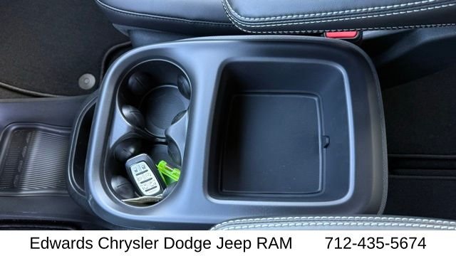 2026 Chrysler Pacifica Select - Photo 25