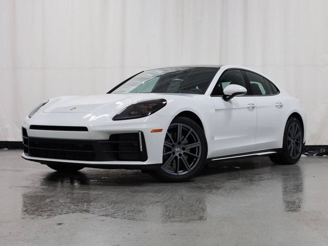 2026 Porsche Panamera 4