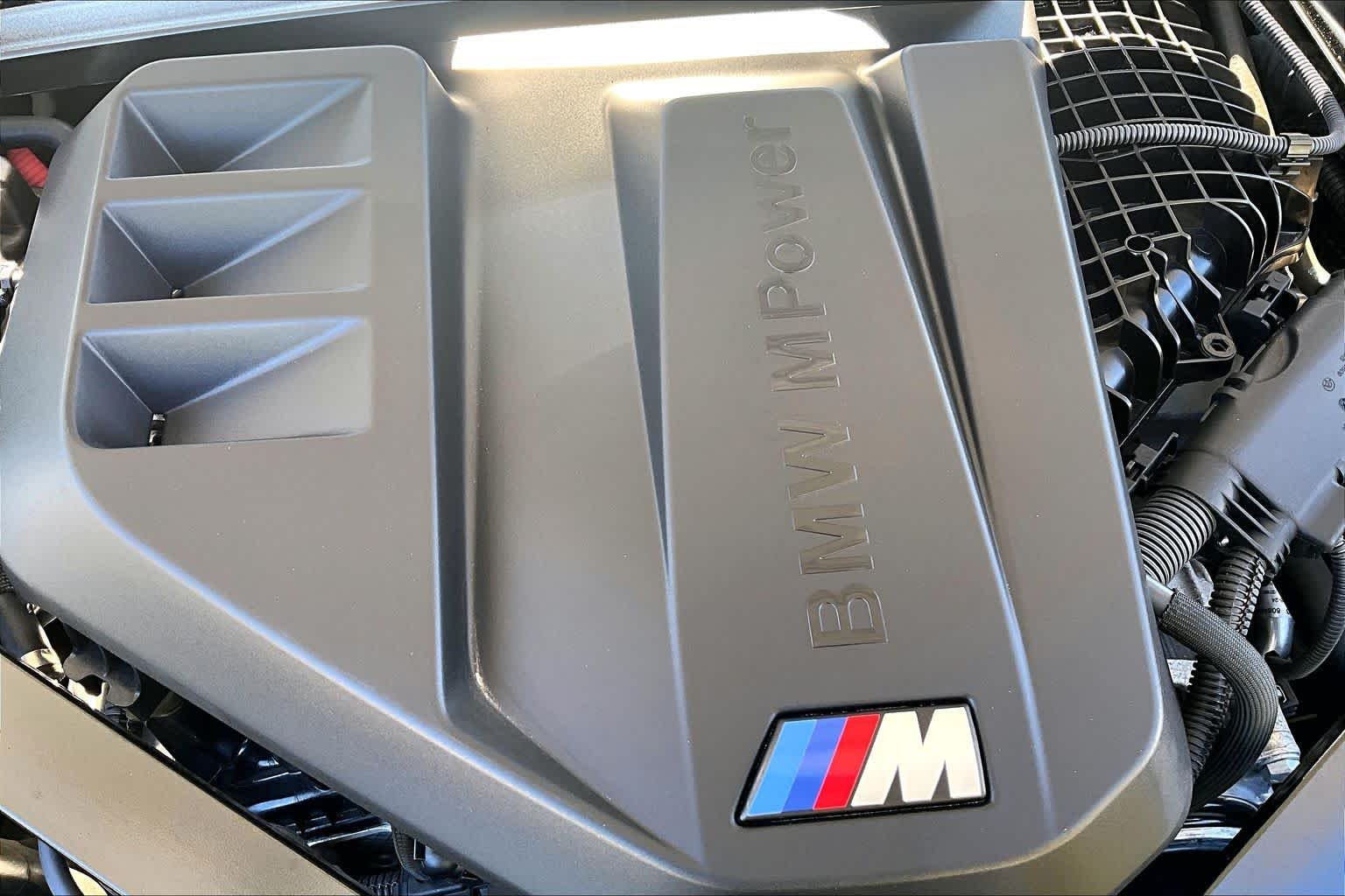Certified Used 2025 Alpine White BMW Competition xDrive image 34
