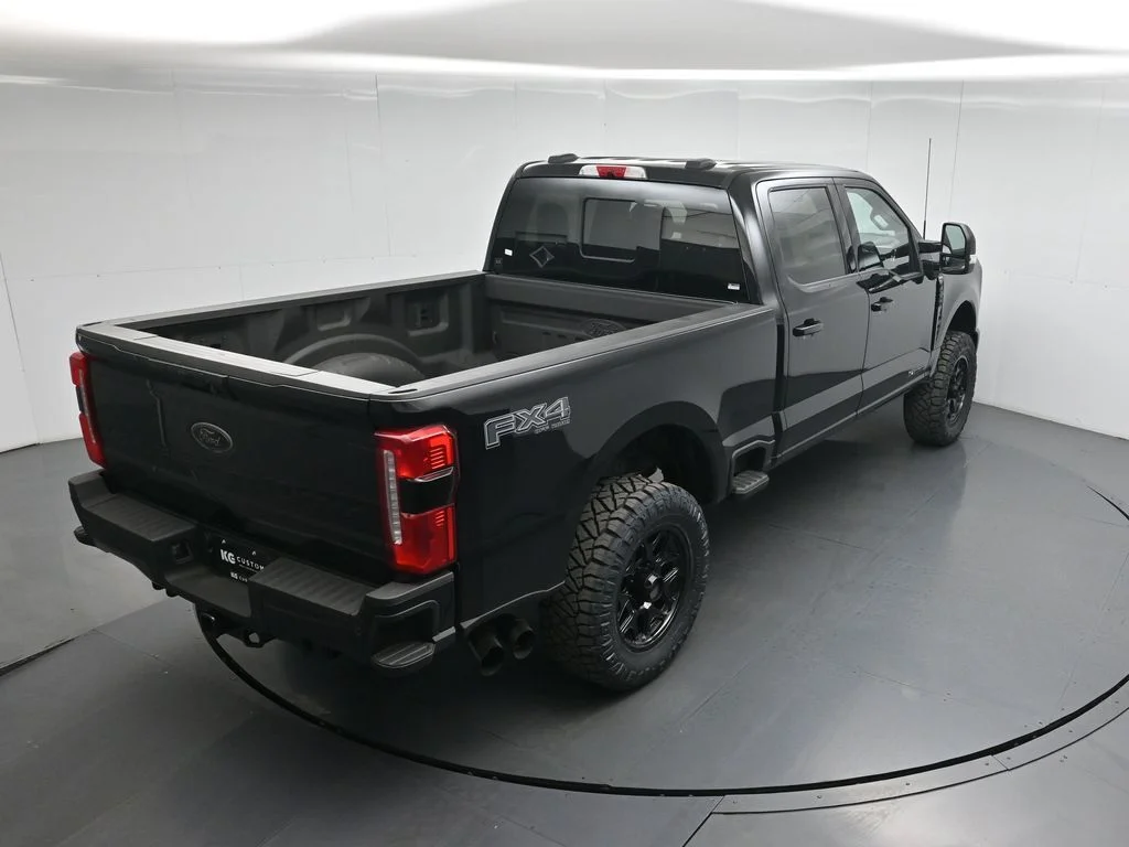 New 2026 Agate Black Metallic Ford Lariat image 40