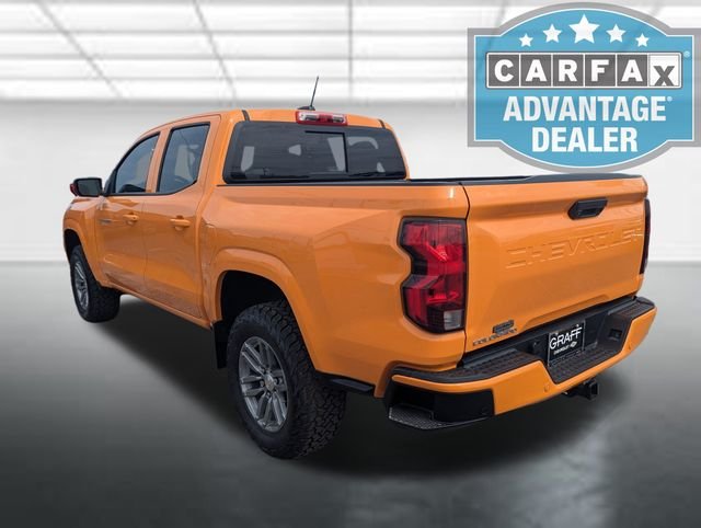 Used 2025 Sunrise Orange Chevrolet WT/LT image 2