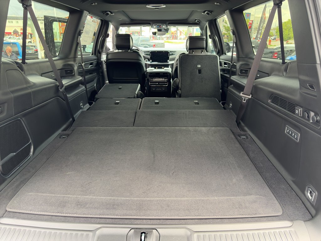 New 2026 High Gloss Black Exterior Paint Jeep Base image 15