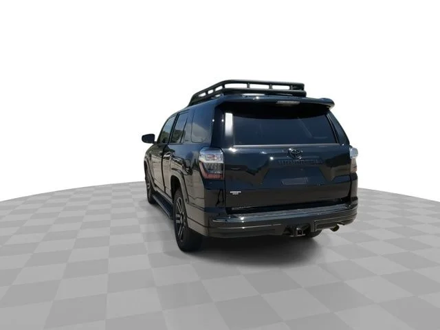 Used 2021  Toyota Nightshade image 7