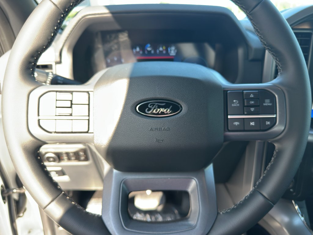 New 2026 Oxford White Ford XLT image 16