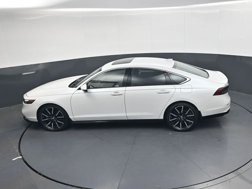 Used 2023  Honda Touring image 25