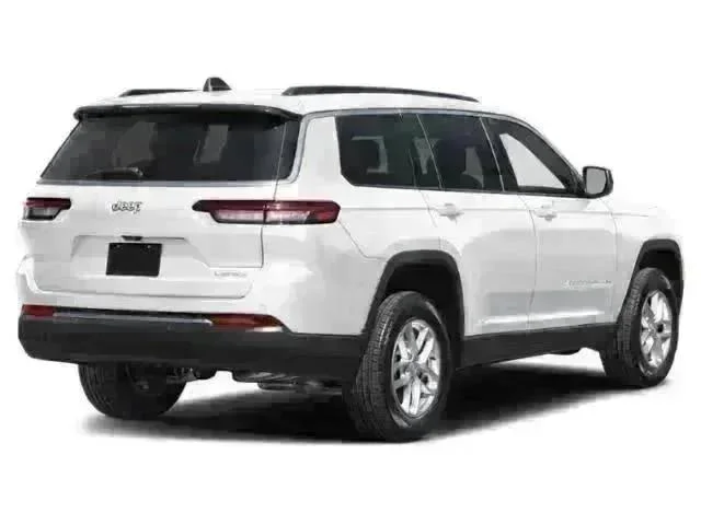 New 2027 Bright White Clear-Coat Paint Jeep Laredo Altitude image 2