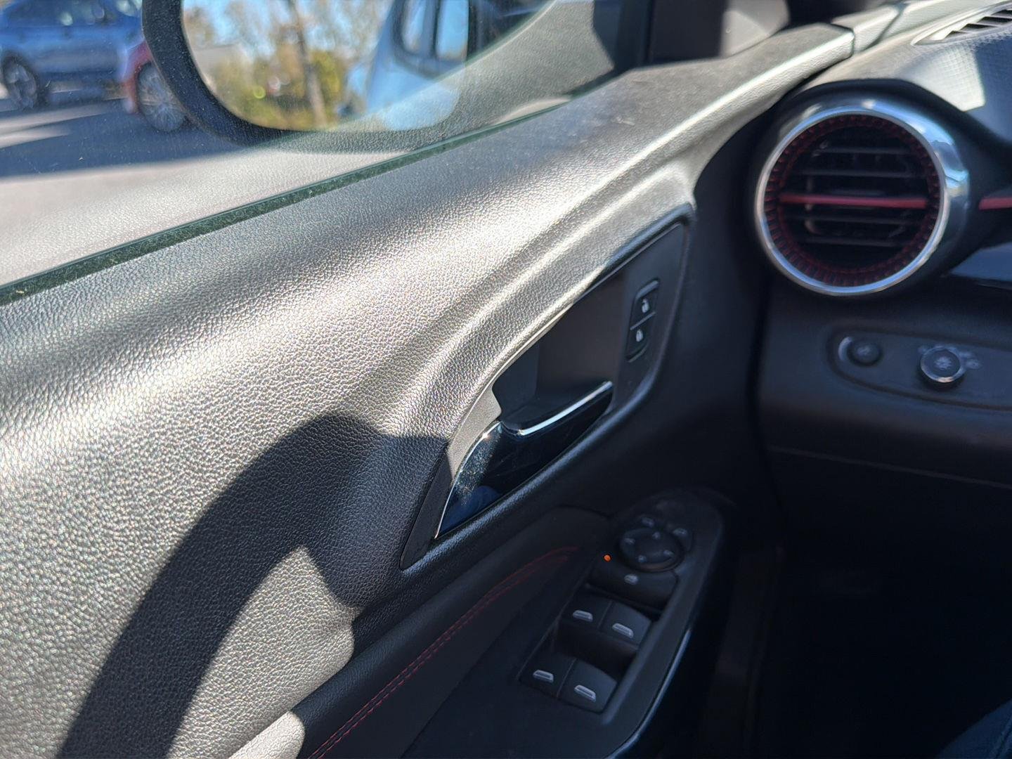 Used 2024 Nitro Yellow Metallic Chevrolet 2RS image 17