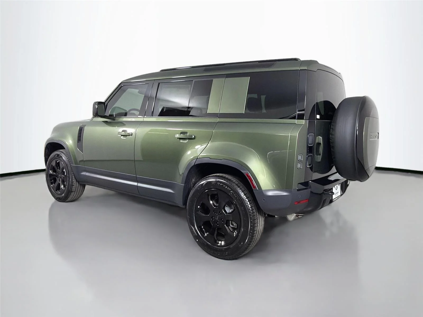 New 2026 Woolstone Green LAND ROVER S image 7