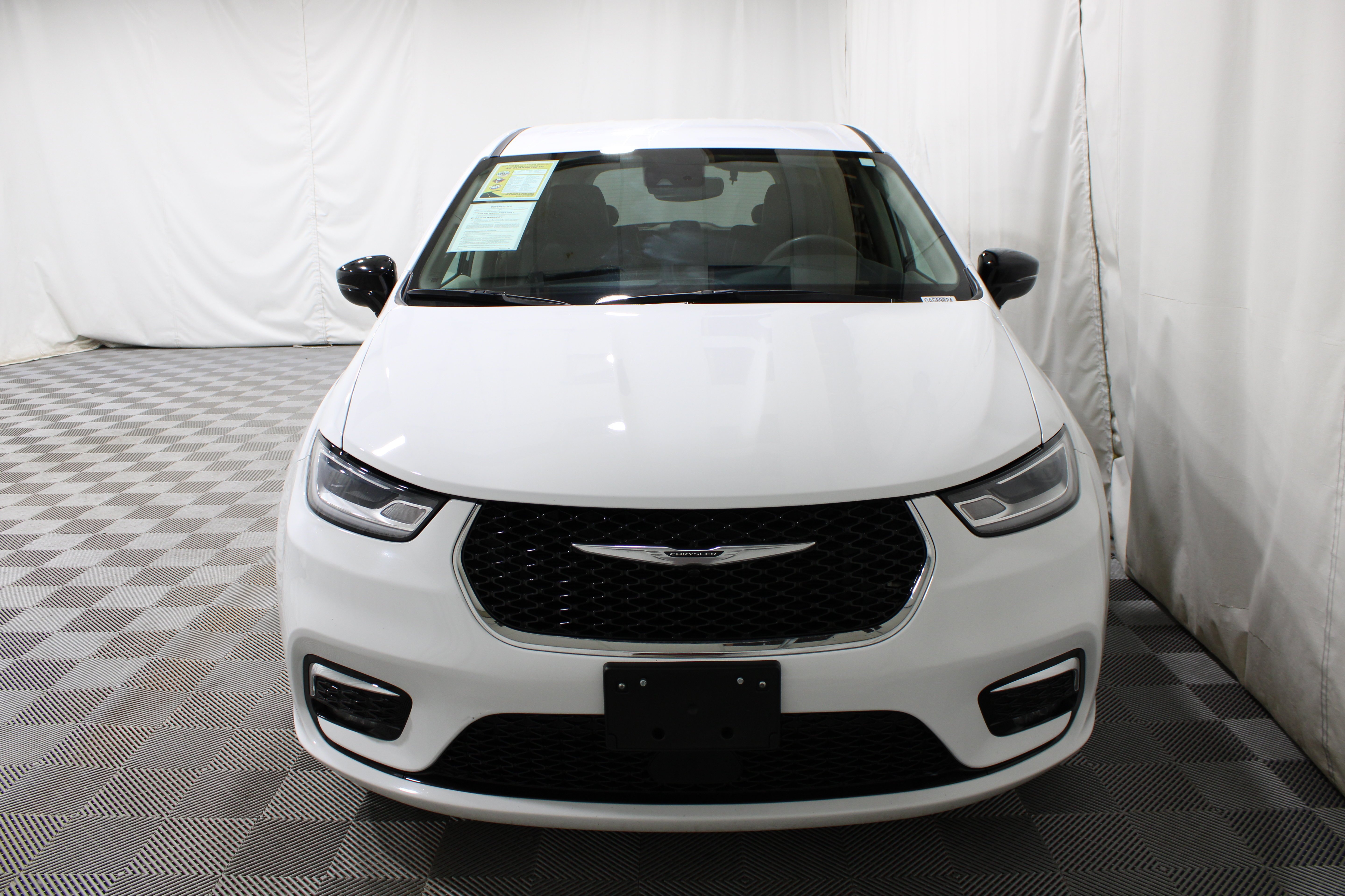 Used 2024 Bright White Clearcoat Chrysler Touring L image 29