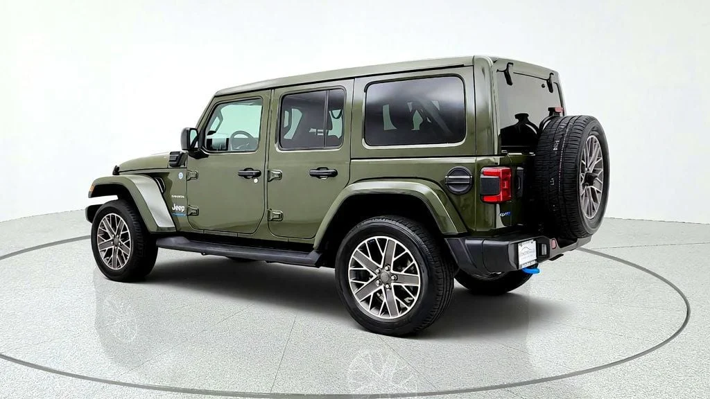 Used 2023 Sarge Green Clearcoat Jeep Sahara 4x4 image 7