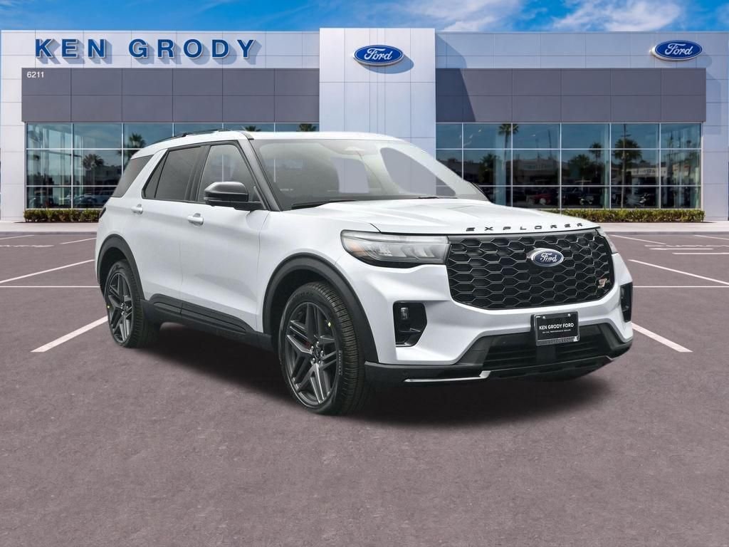 2026 Ford Explorer ST 4WD's photo
