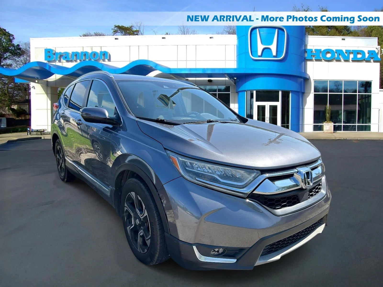 2017 Honda CR-V Touring 2WD's photo