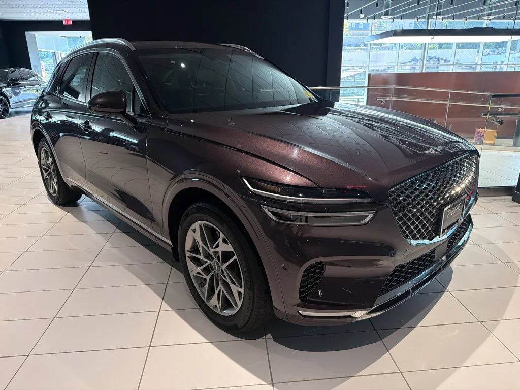 2023 GENESIS GV70 Standard