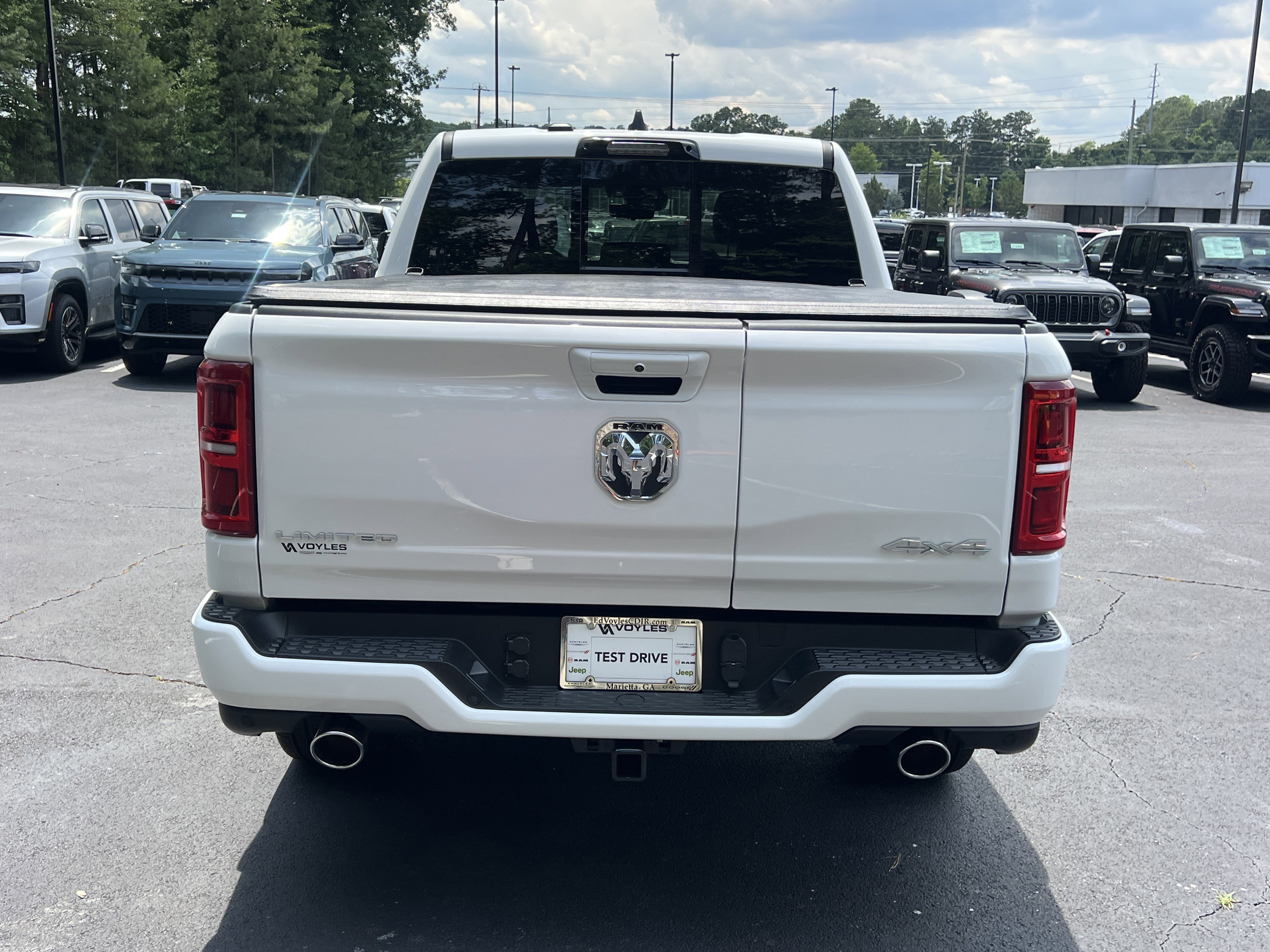 New 2026 Bright White Clear-Coat Exterior Paint RAM Limited image 7