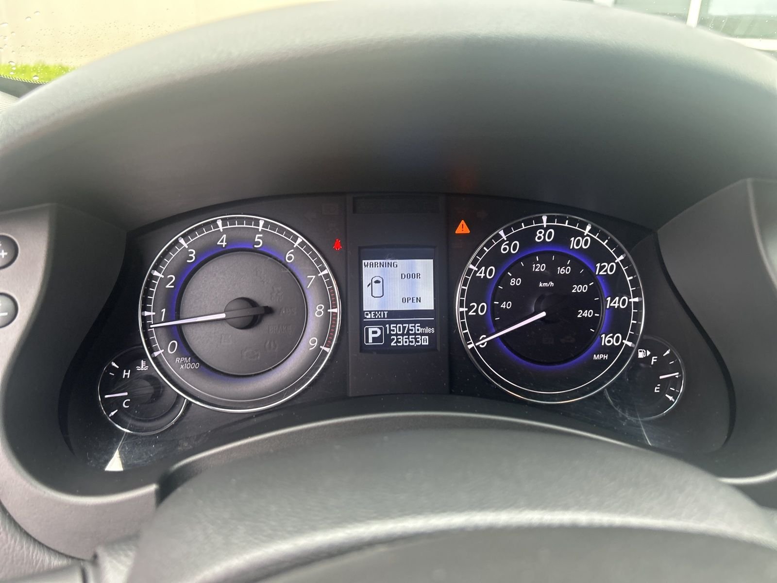 Used 2017 Gray INFINITI Base image 16