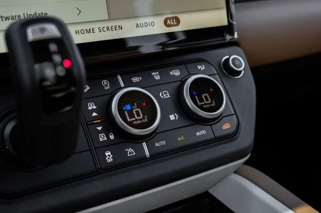 New 2026 Green Land Rover S image 30
