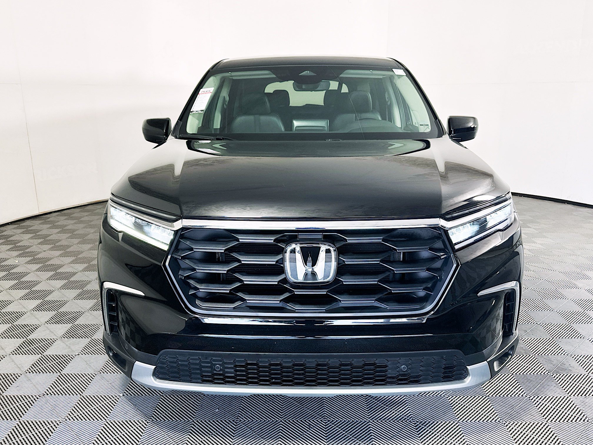 Used 2025 Silver Honda EX-L image 8