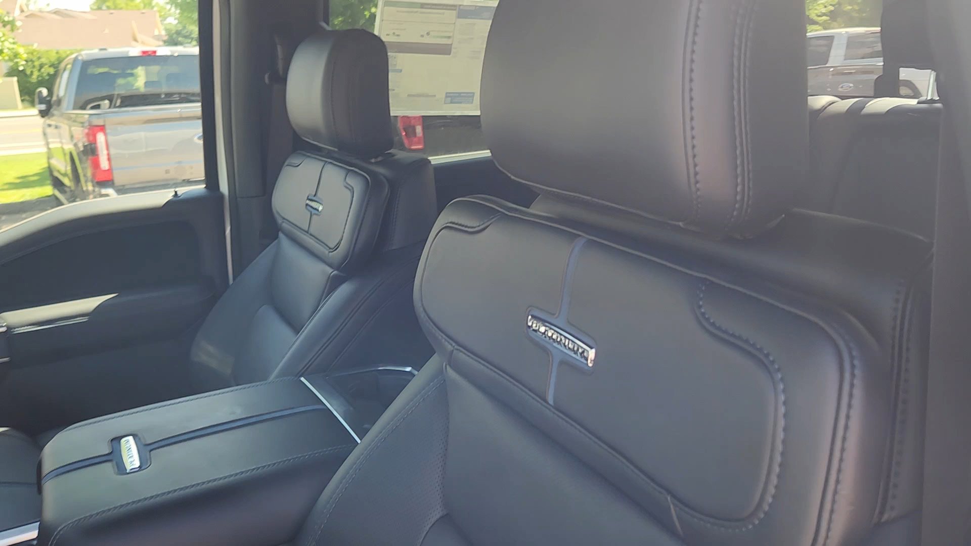 New 2026 Star White Metallic Tri-Coat Ford Platinum image 18