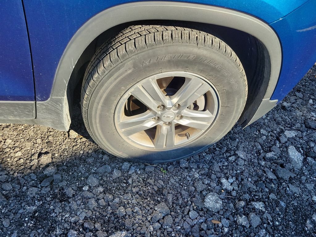 Used 2019 Chevrolet Trax LT with VIN 3GNCJLSB9KL180649 for sale in Live Oak, FL