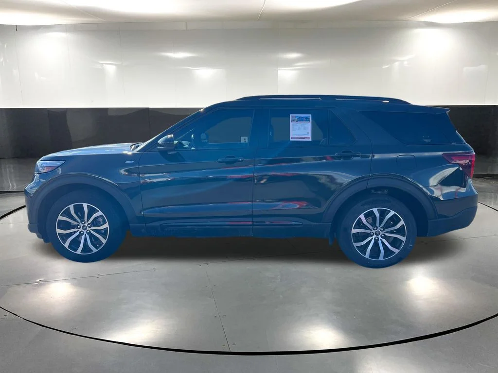 2023 Ford Explorer ST-LINE - Photo 9