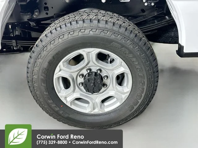 New 2026 Oxford White Ford XLT image 32
