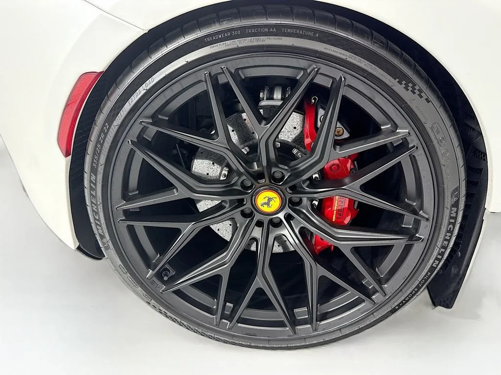 Used 2021 Bianco Avus Ferrari  image 29