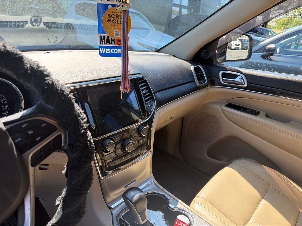 Used 2020 Black Jeep Limited image 12