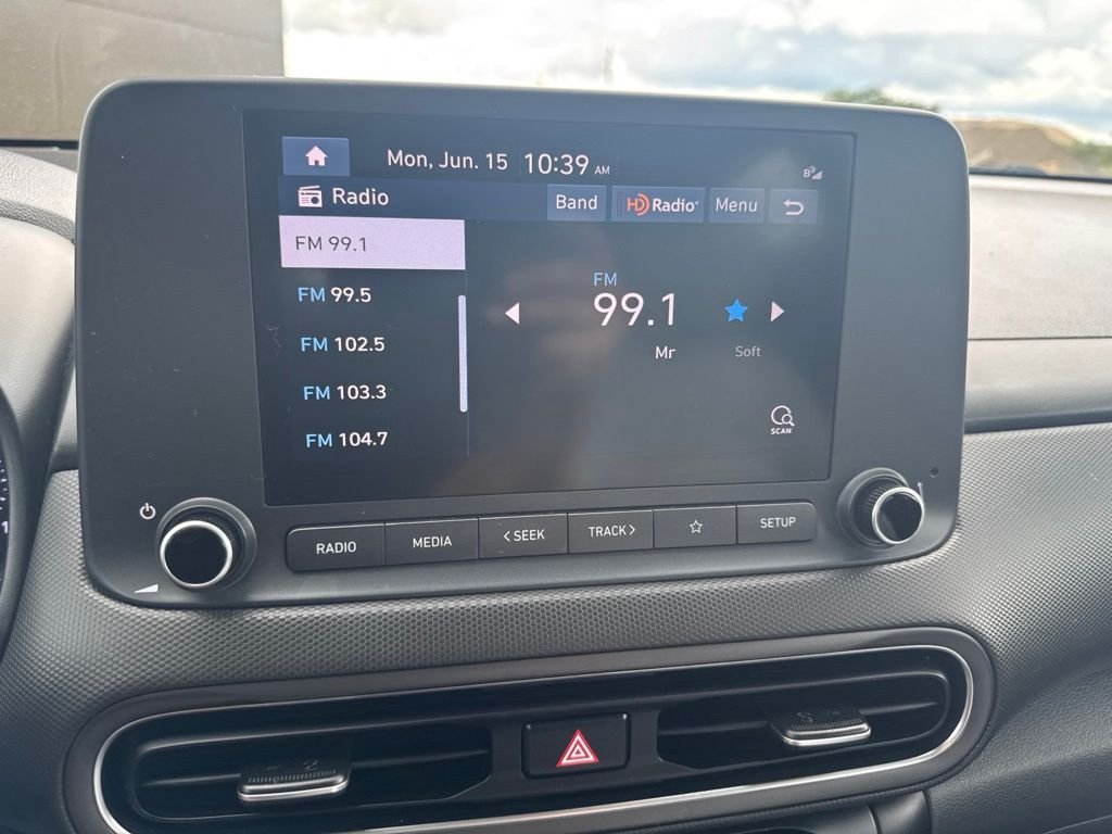2023 Hyundai Kona SEL - Photo 18
