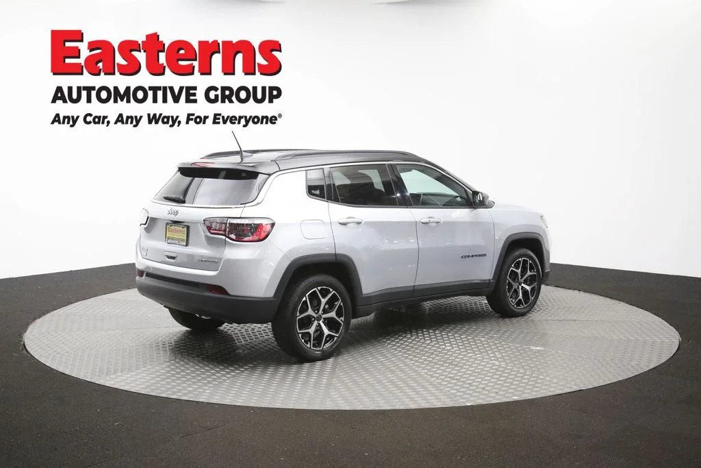 Used 2025 Silver Jeep Limited image 41