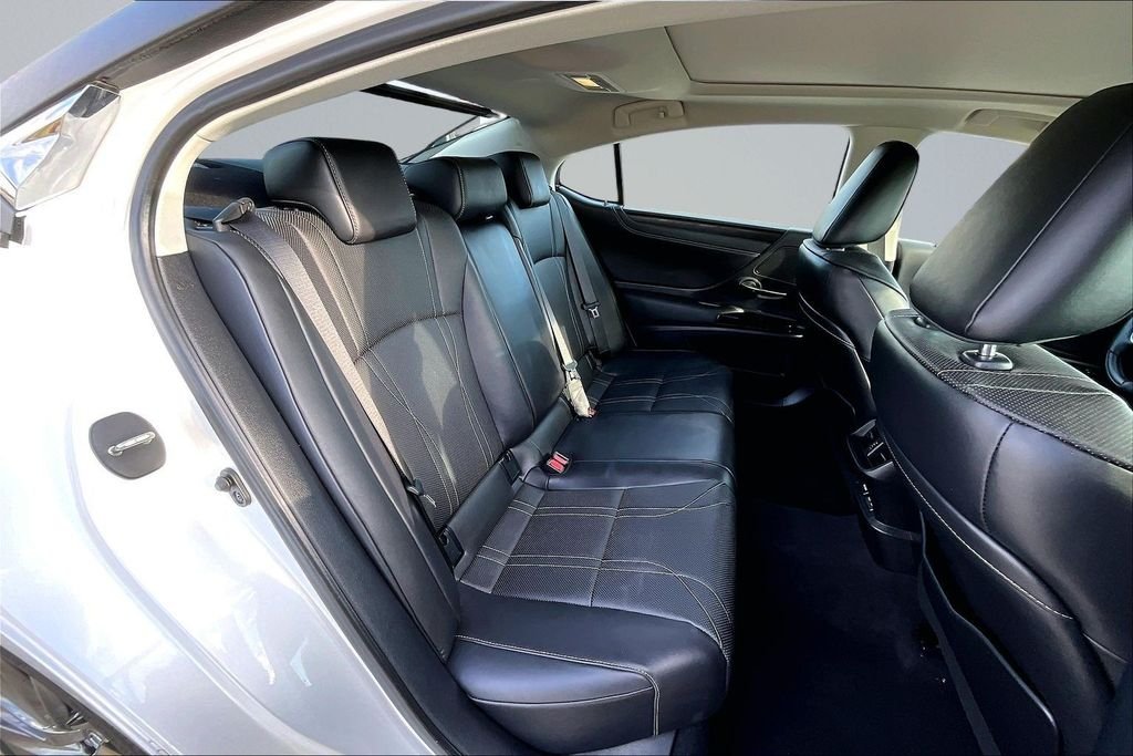 Used 2024 White Lexus 350 Luxury image 25