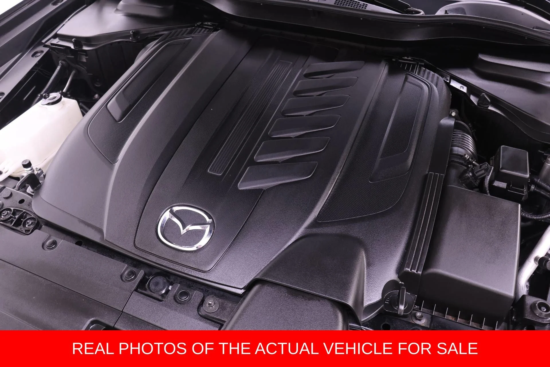 2025 Mazda CX-90 Preferred Package - Photo 17