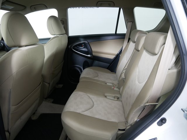 Used 2009 Super White Toyota w/ Extra Value Pkg image 12