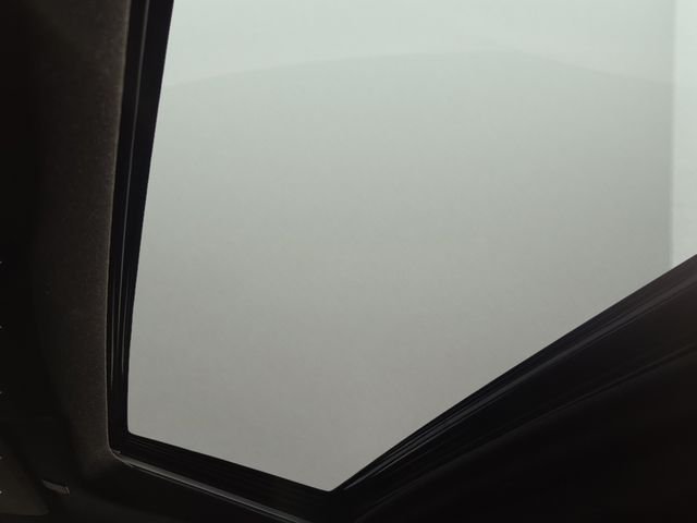 Used 2024 Summit White GMC AT4 image 9